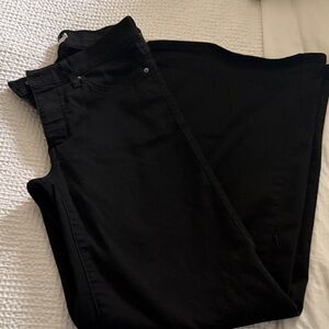 Woman’s Black Jeans